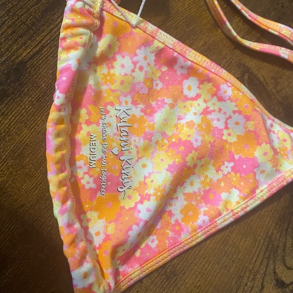 🌺New with tags! Kulani Kinis Bikini Top! - Picture 2 of 4